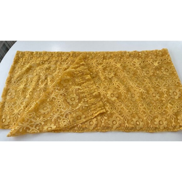 Vintage 70s net mesh valance, rod heading, golden yellow single panel - Picture 3 of 5